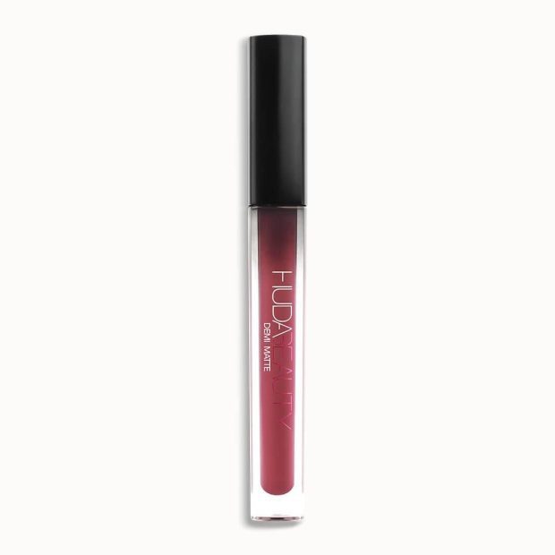 بهترین آرایشگاه زنانه در پردیس بورگ HUDA BEAUTY Demi Matte Cream Liquid Lipstickll Day® Liquid Lipstick