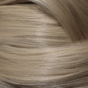 رنگ هدف: معمولاً بعد از روشن كردن، موها گرمای زیادی دارند و سایه خاکستری خیلی زیاد است،