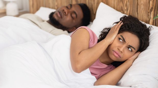 آپنه ی خواب چیست؟ خروپف می تواند خواب بدی را برای شما و همسرتان ایجاد کند.امااگر بدلیل ابتلا به آپنه خواب (OSA) اتفاق بیفتدوضعیت خطر ابتلا